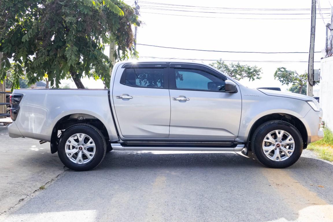 Isuzu Dmax Cab4 Hilander 1.9Z A/T 2023 *RK2052*